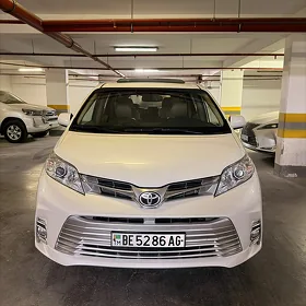 Toyota Sienna 2017