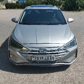 Hyundai Elantra 2019