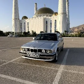 BMW 525 1990