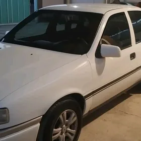 Opel Vectra 1990