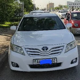 Toyota Camry 2010