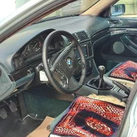 BMW E39 1999