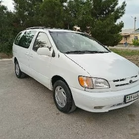 Toyota Sienna 1998