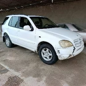 Mercedes-Benz ML350 1998