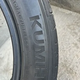 285/45R22