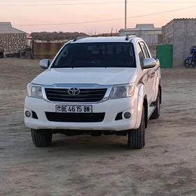 Toyota Hilux 2012