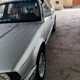 BMW 525 1990