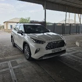 Toyota Highlander 2020