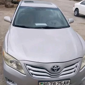 Toyota Camry 2011