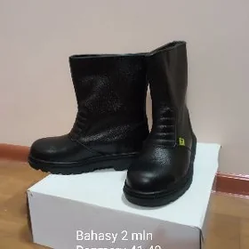 Uniwersal çisty koźa bot