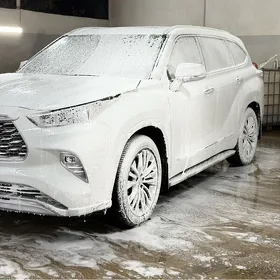 Toyota Highlander 2022