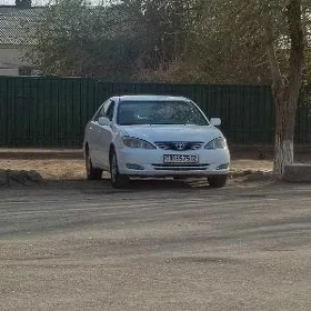 Toyota Camry 2004