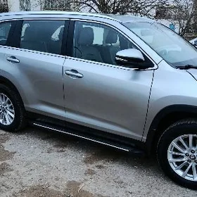 Toyota Highlander 2019