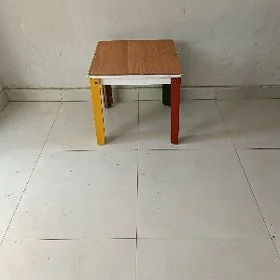 Детский столик