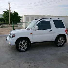 Mitsubishi Pajero 1999