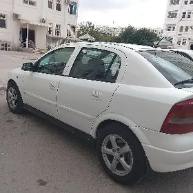 Opel Astra 2003
