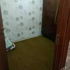10 mik..1 kom 1 oglana