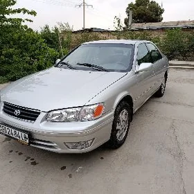 Toyota Camry 2001