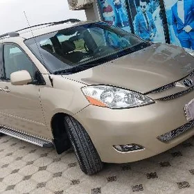 Toyota Sienna 2008