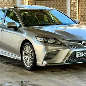 Toyota Camry 2020