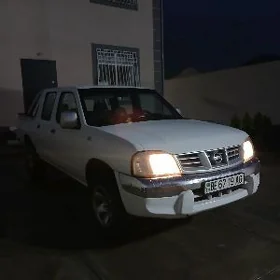 Nissan Navara 2008