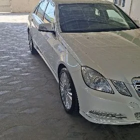 Mercedes-Benz E350 2011