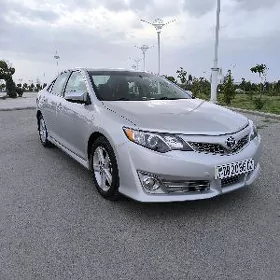 Toyota Camry 2013