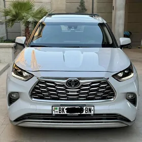Toyota Highlander 2022