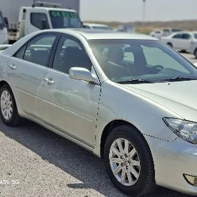 Toyota Camry 2004