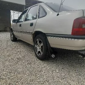 Opel Vectra 1990