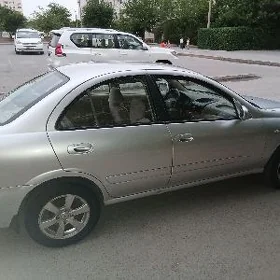 Nissan Sunny 2009