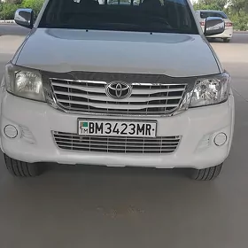 Toyota Hilux 2013
