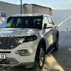 Ford Explorer 2024
