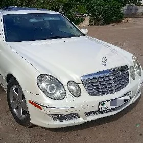 Mercedes-Benz E320 2002