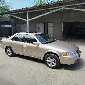 Toyota Camry 1999