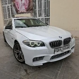 BMW F10 M5 2011