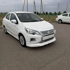 Mitsubishi Attrage 2022
