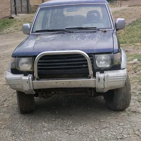 Mitsubishi Pajero 1996