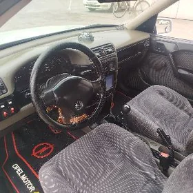Opel Vectra 1989