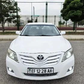 Toyota Camry 2011