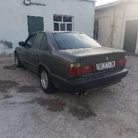 BMW 525 1990