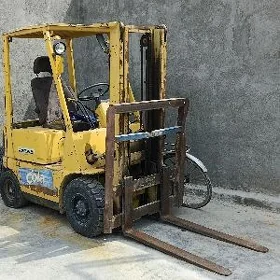 Kara Forklift 2005