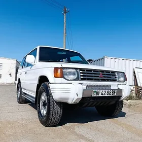 Mitsubishi Pajero 1994