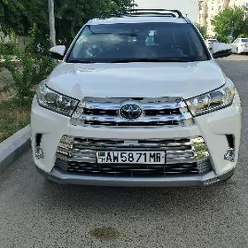 Toyota Highlander 2019