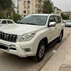 Toyota Land Cruiser Prado 2011