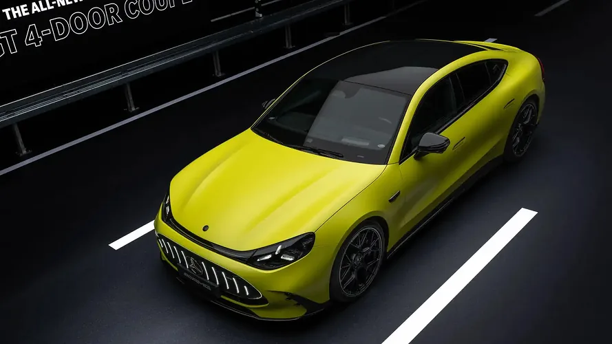 Täze Mercedes-AMG GT reňkini üýtgedýän üçege we 1169 at güýjüne eýe boldy - img 2