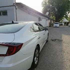 Hyundai Sonata 2022