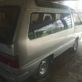 Toyota Town Ace 1990