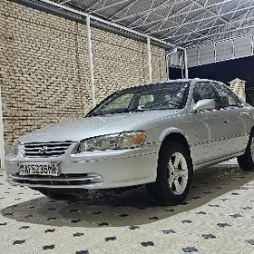 Toyota Camry 2000