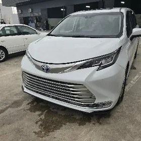Toyota Sienna 2022